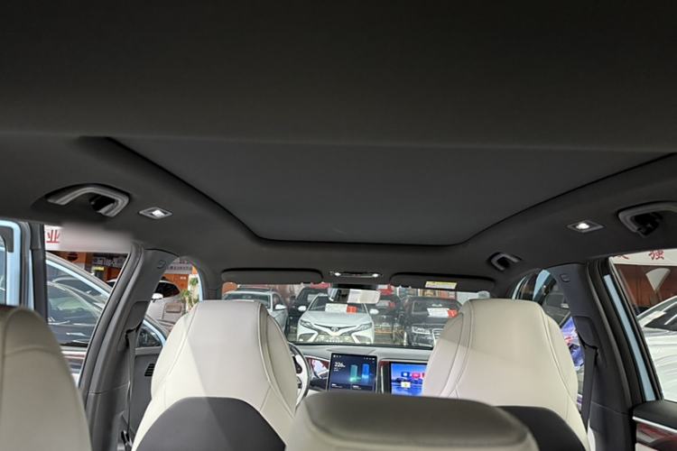 Used Geely Galaxy L7 2023 1.5T 115 km Starship Interior 8
