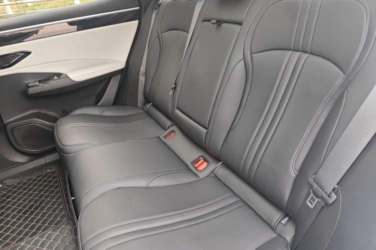 Used Geely Galaxy L7 2023 1.5T 115 km MAX Left Rear Seat