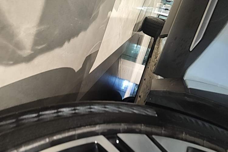 Used Geely Galaxy L7 2023 1.5T 115 km MAX Right Side Sill