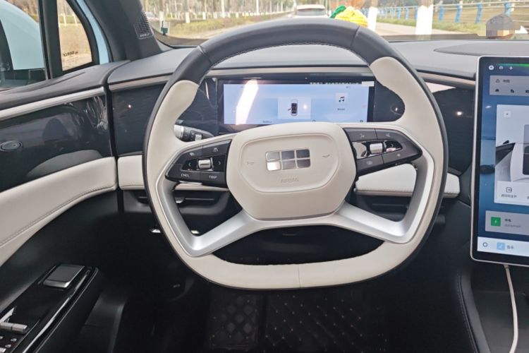 Used Geely Galaxy L7 2023 1.5T 115 km MAX Steering Wheel
