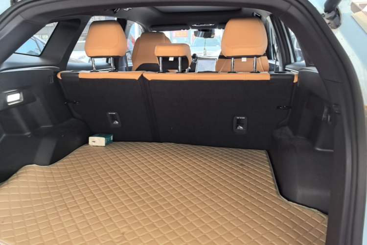 Used Geely Galaxy L7 2023 1.5T 115 km MAX Trunk