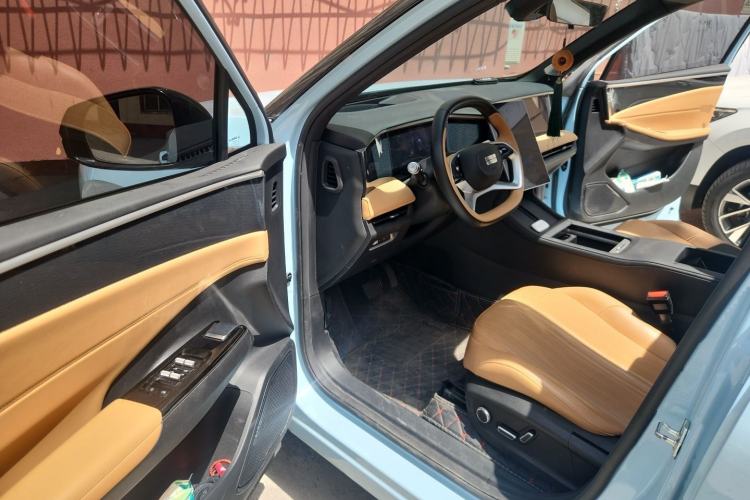 Used Geely Galaxy L7 2023 1.5T 115 km Starship Driver Seat