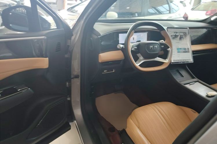 Used Geely Galaxy L7 2023 1.5T 115 km Starship Driver Seat