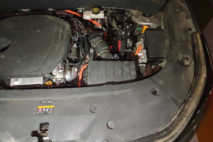 Used Geely Galaxy L7 2023 1.5T 55km PRO Engine Bay Left