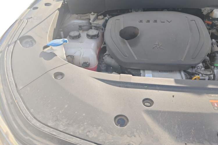 Used Geely Galaxy L7 2023 1.5T 115 km MAX Engine Bay Right