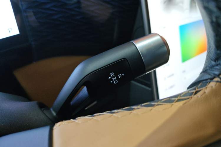 Used Geely Galaxy L7 2023 1.5T 115 km Starship Gear Lever