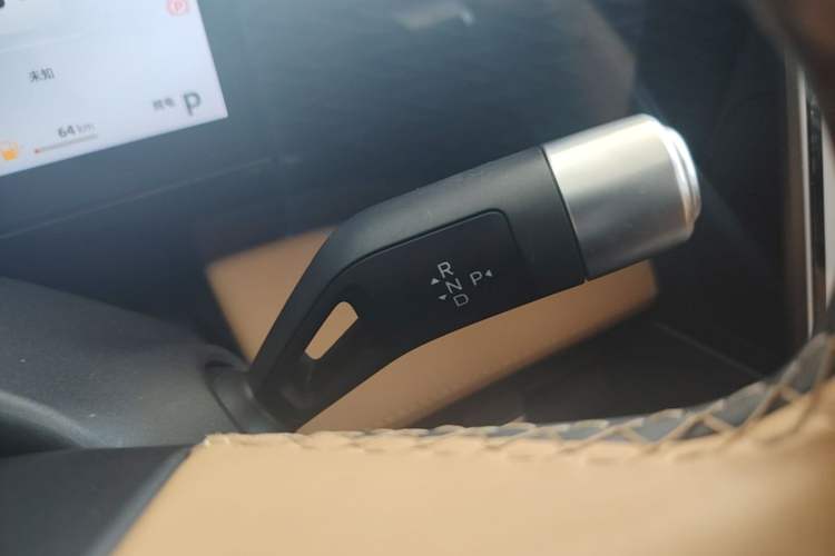 Used Geely Galaxy L7 2023 1.5T 115 km Starship Gear Lever