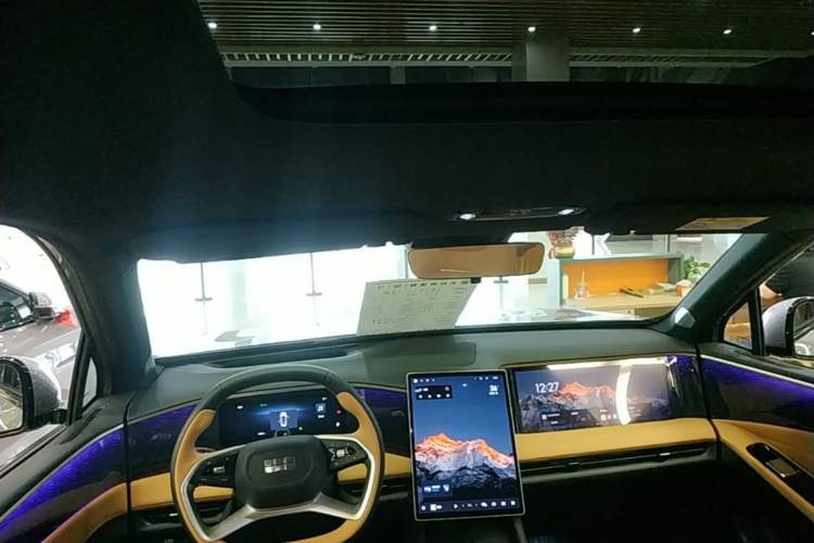 Used Geely Galaxy L7 2023 1.5T 115 km Starship Headliner
