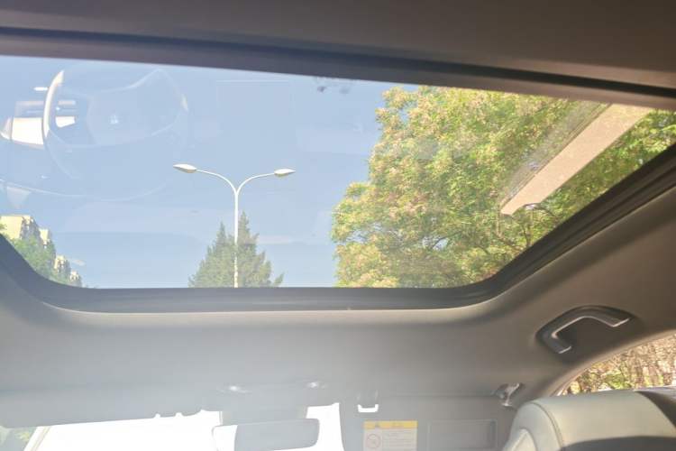 Used Geely Galaxy L7 2023 1.5T 115 km MAX Headliner