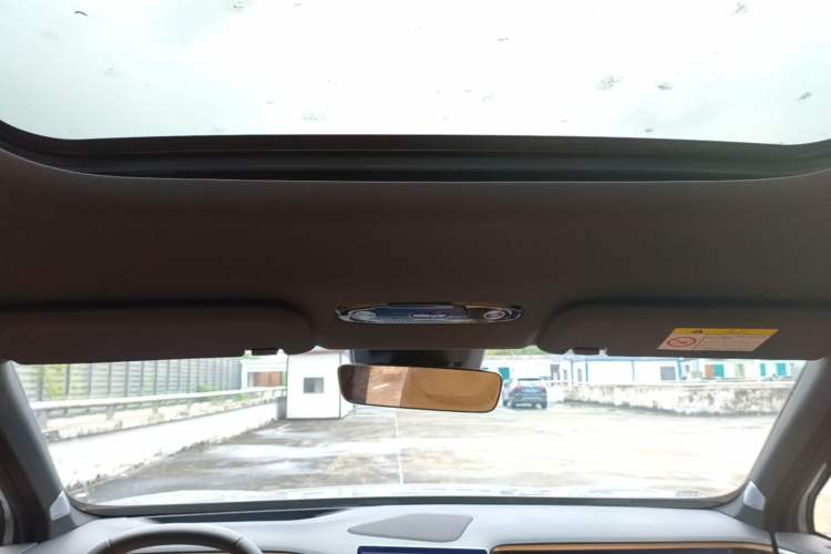 Used Geely Galaxy L7 2023 1.5T 115 km Starship Headliner