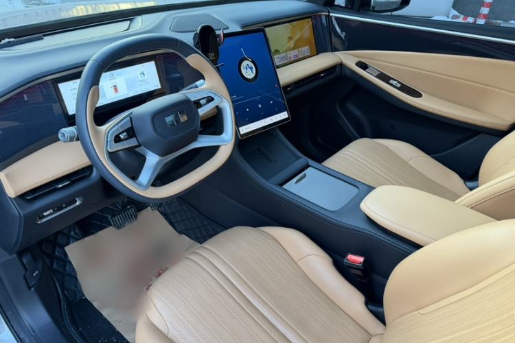 Used Geely Galaxy L7 2023 1.5T 115 km MAX Interior 2