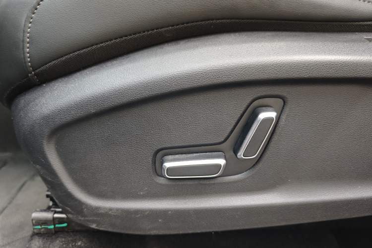 Used Geely Galaxy L7 2023 1.5T 115 km MAX Interior 8