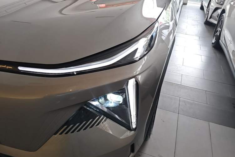 Used Geely Galaxy L7 2023 1.5T 115 km Starship Left Front Headlight