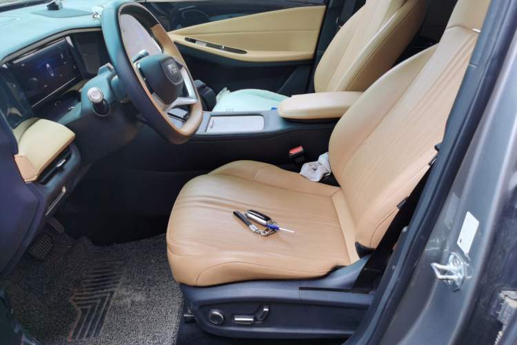 Used Geely Galaxy L7 2023 1.5T 115 km MAX Left Front Seat