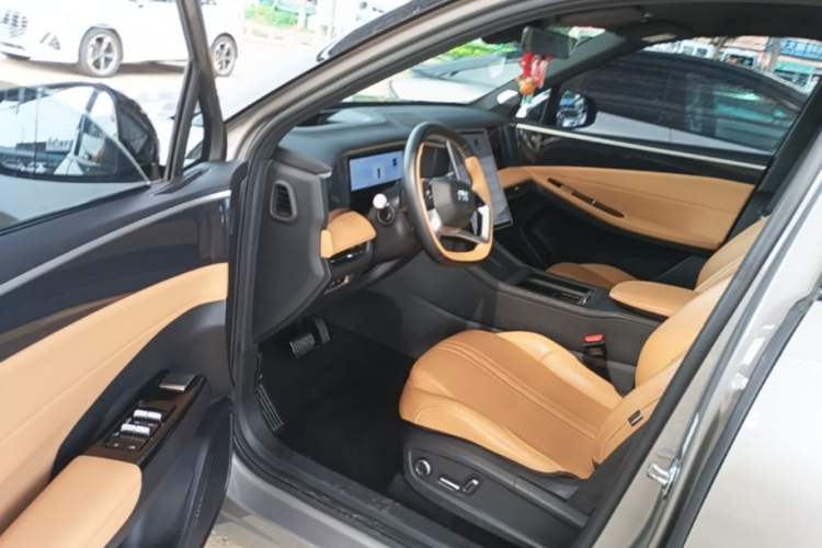 Used Geely Galaxy L7 2023 1.5T 115 km Starship Left Front Seat