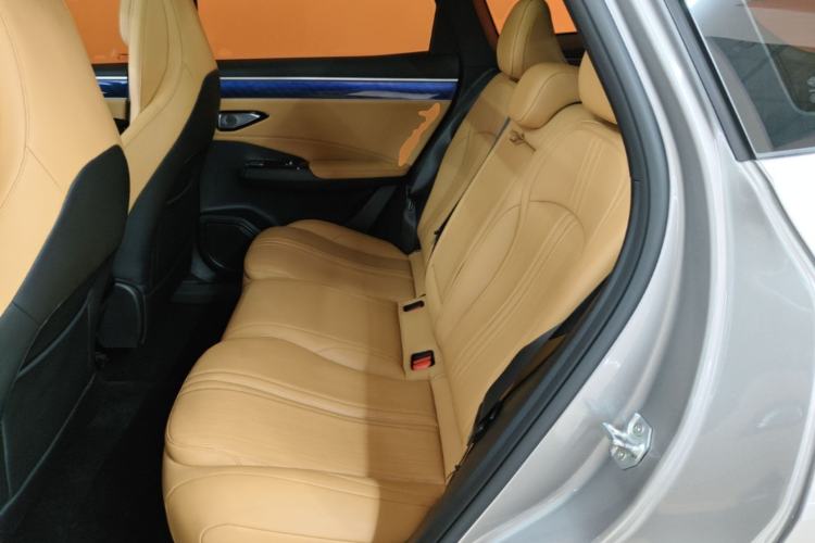 Used Geely Galaxy L7 2023 1.5T 115 km Starship Left Rear Seat