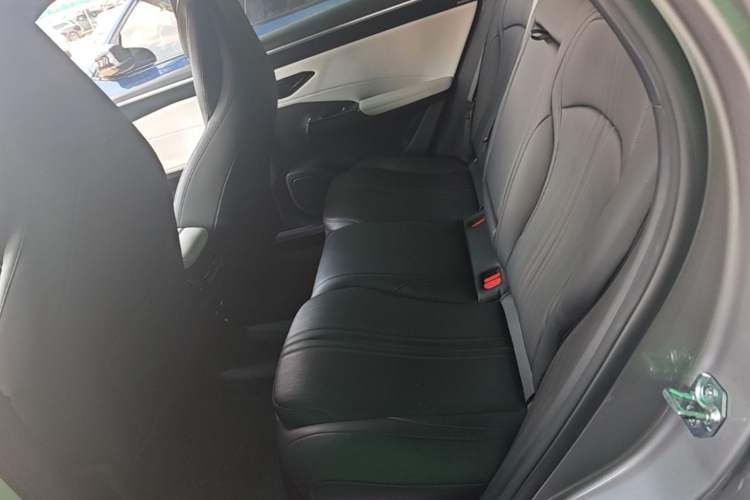 Used Geely Galaxy L7 2023 1.5T 115 km MAX Left Rear Seat