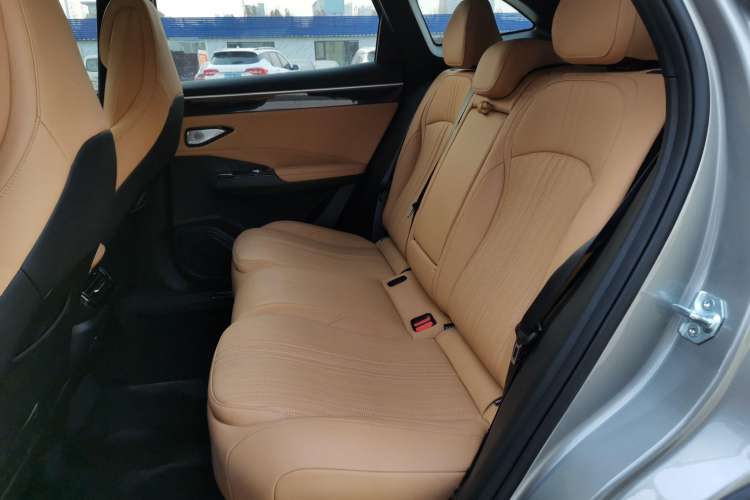 Used Geely Galaxy L7 2023 1.5T 115 km Starship Left Rear Seat