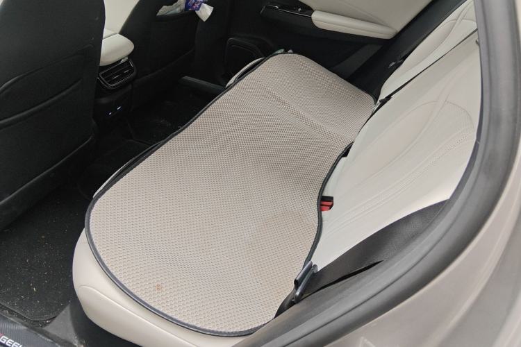 Used Geely Galaxy L7 2023 1.5T 115 km Starship Left Rear Seat