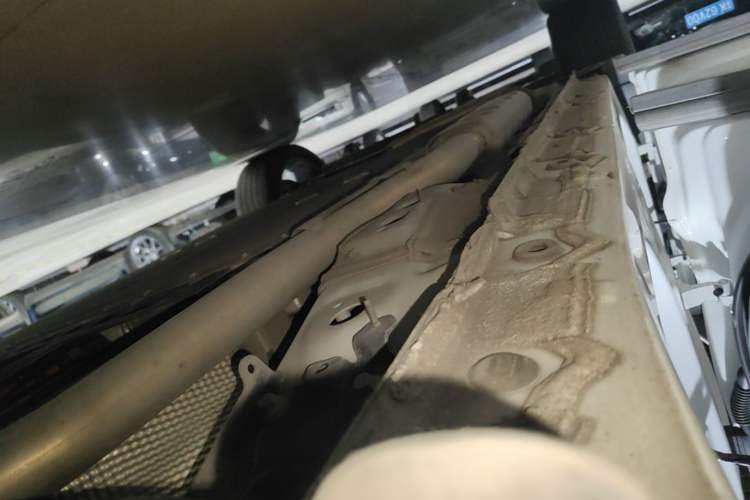 Used Geely Galaxy L7 2023 1.5T 115 km Starship Left Side Sill
