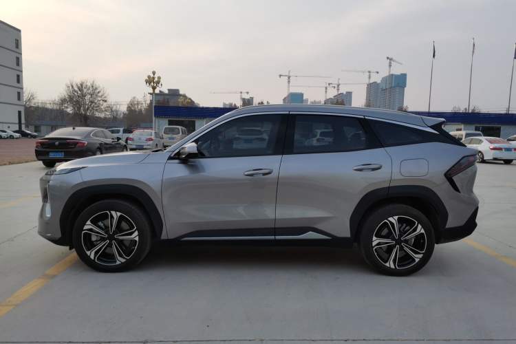 Used Geely Galaxy L7 2023 1.5T 115 km Starship Left Side