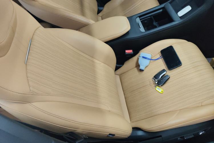 Used Geely Galaxy L7 2023 1.5T 115 km Starship Right Front Seat
