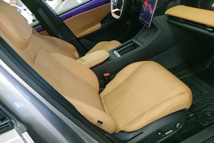 Used Geely Galaxy L7 2023 1.5T 115 km Starship Right Front Seat