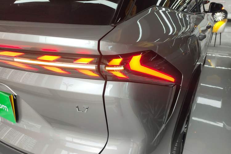 Used Geely Galaxy L7 2023 1.5T 115 km Starship Right Rear Taillight