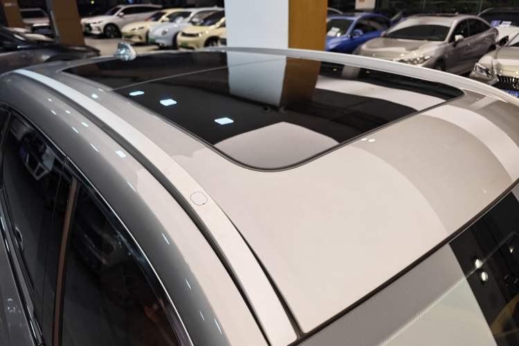 Used Geely Galaxy L7 2023 1.5T 115 km Starship Roof