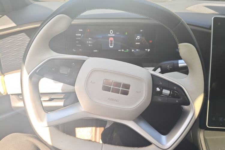 Used Geely Galaxy L7 2023 1.5T 115 km MAX Steering Wheel