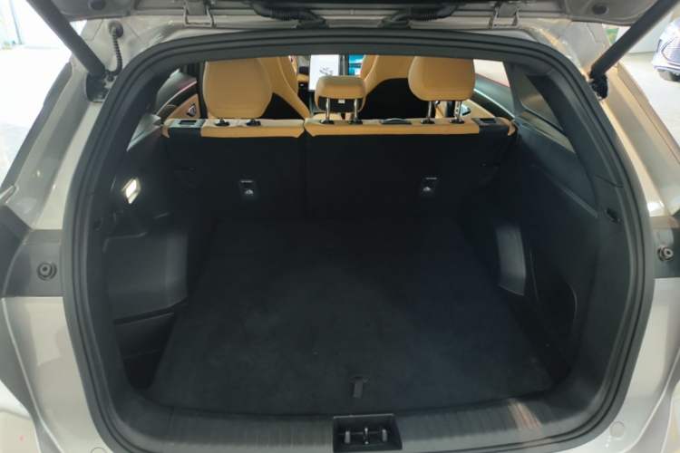 Used Geely Galaxy L7 2023 1.5T 115 km Starship Trunk
