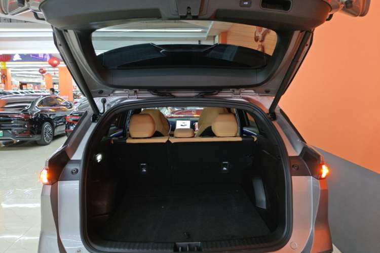 Used Geely Galaxy L7 2023 1.5T 115 km Starship Trunk