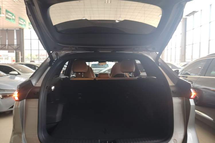 Used Geely Galaxy L7 2023 1.5T 115 km Starship Trunk