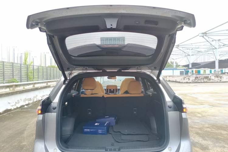 Used Geely Galaxy L7 2023 1.5T 115 km Starship Trunk
