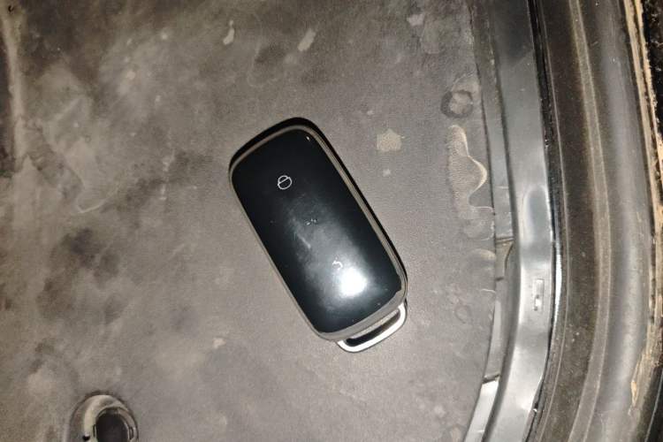 Used Geely Galaxy L7 2023 1.5T 55km PRO Vehicle Key