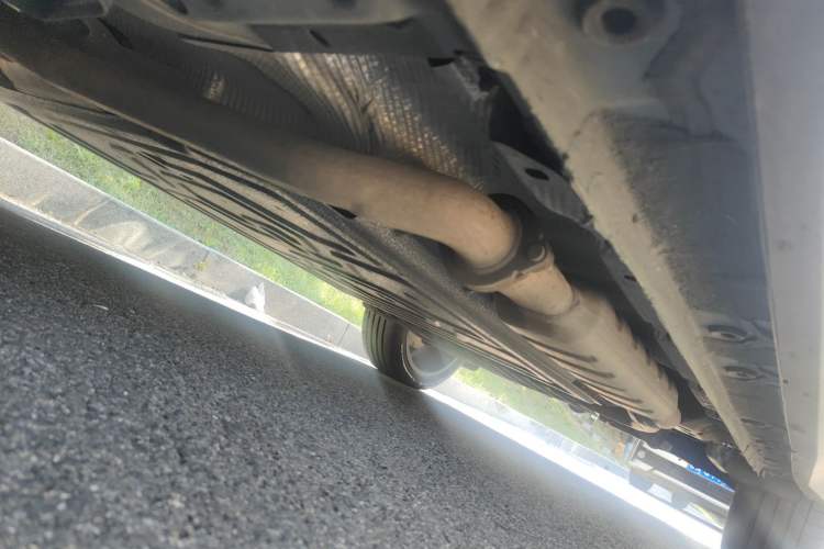 Used Geely Galaxy L7 2023 1.5T 115 km Starship Chassis Front Left