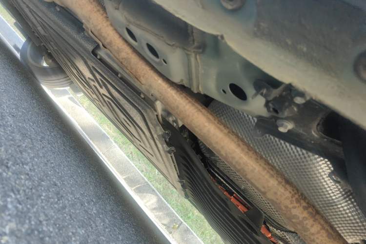Used Geely Galaxy L7 2023 1.5T 115 km Starship Chassis Rear Left
