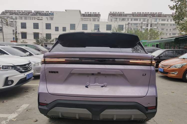 Used Geely Galaxy L7 2023 1.5T 115 km Starship Exterior 4