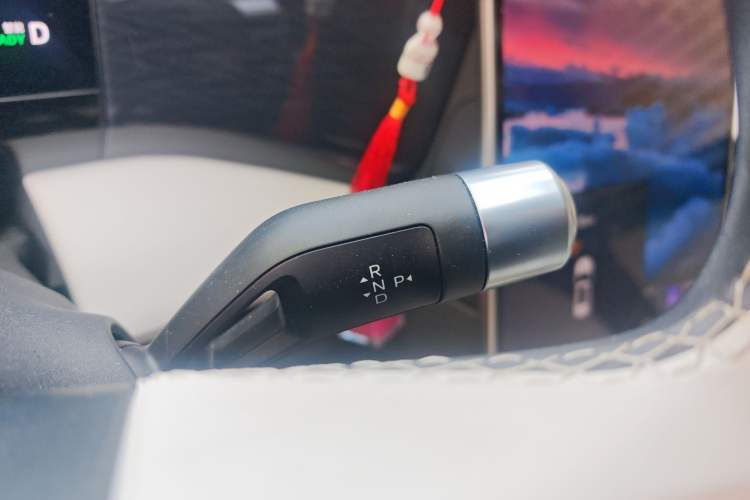 Used Geely Galaxy L7 2023 1.5T 115 km Starship Gear Lever