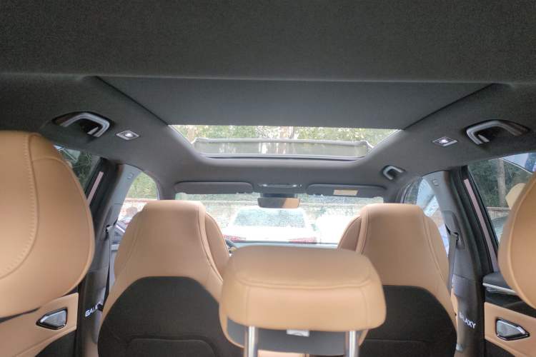 Used Geely Galaxy L7 2023 1.5T 115 km Starship Headliner