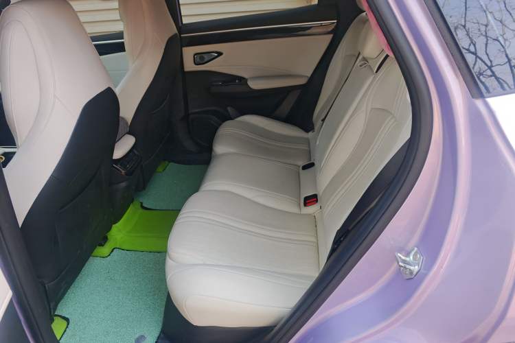 Used Geely Galaxy L7 2023 1.5T 115 km Starship Left Rear Seat