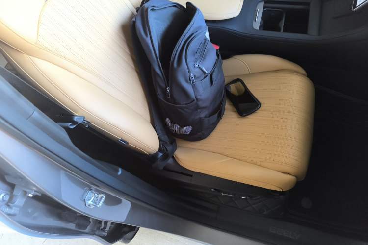 Used Geely Galaxy L7 2023 1.5T 115 km MAX Right Front Seat
