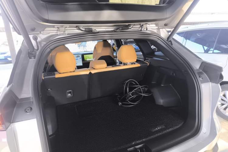 Used Geely Galaxy L7 2023 1.5T 115 km MAX Trunk