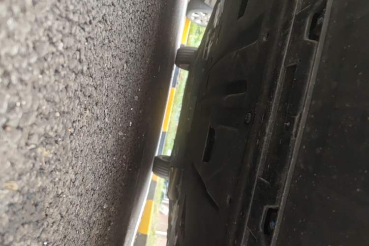 Used Geely Galaxy L7 2023 1.5T 115 km Starship Chassis Front