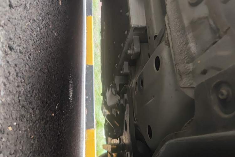 Used Geely Galaxy L7 2023 1.5T 115 km Starship Chassis Front Right