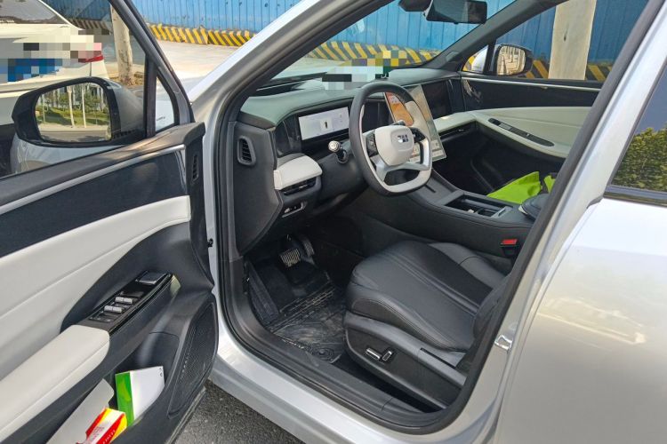 Used Geely Galaxy L7 2023 1.5T 115 km PLUS Driver Seat