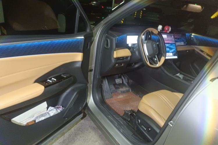 Used Geely Galaxy L7 2023 1.5T 115 km Starship Driver Seat