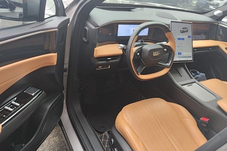 Used Geely Galaxy L7 2023 1.5T 115 km Starship Driver Seat