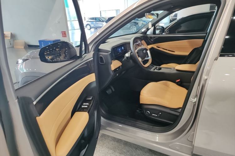 Used Geely Galaxy L7 2023 1.5T 115 km Starship Driver Seat