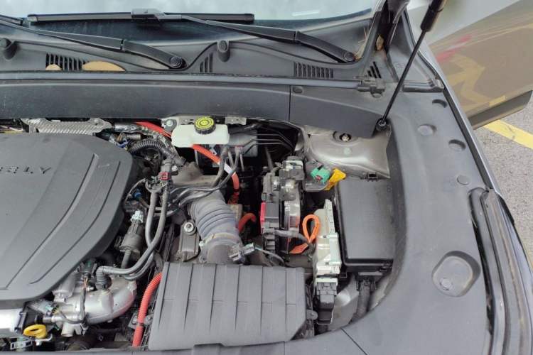 Used Geely Galaxy L7 2023 1.5T 115 km MAX Engine Bay Left